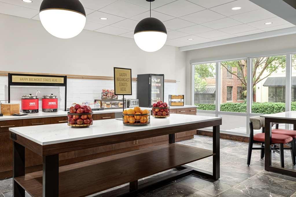 Hampton Inn Columbia-Downtown Historic District Restaurant photo